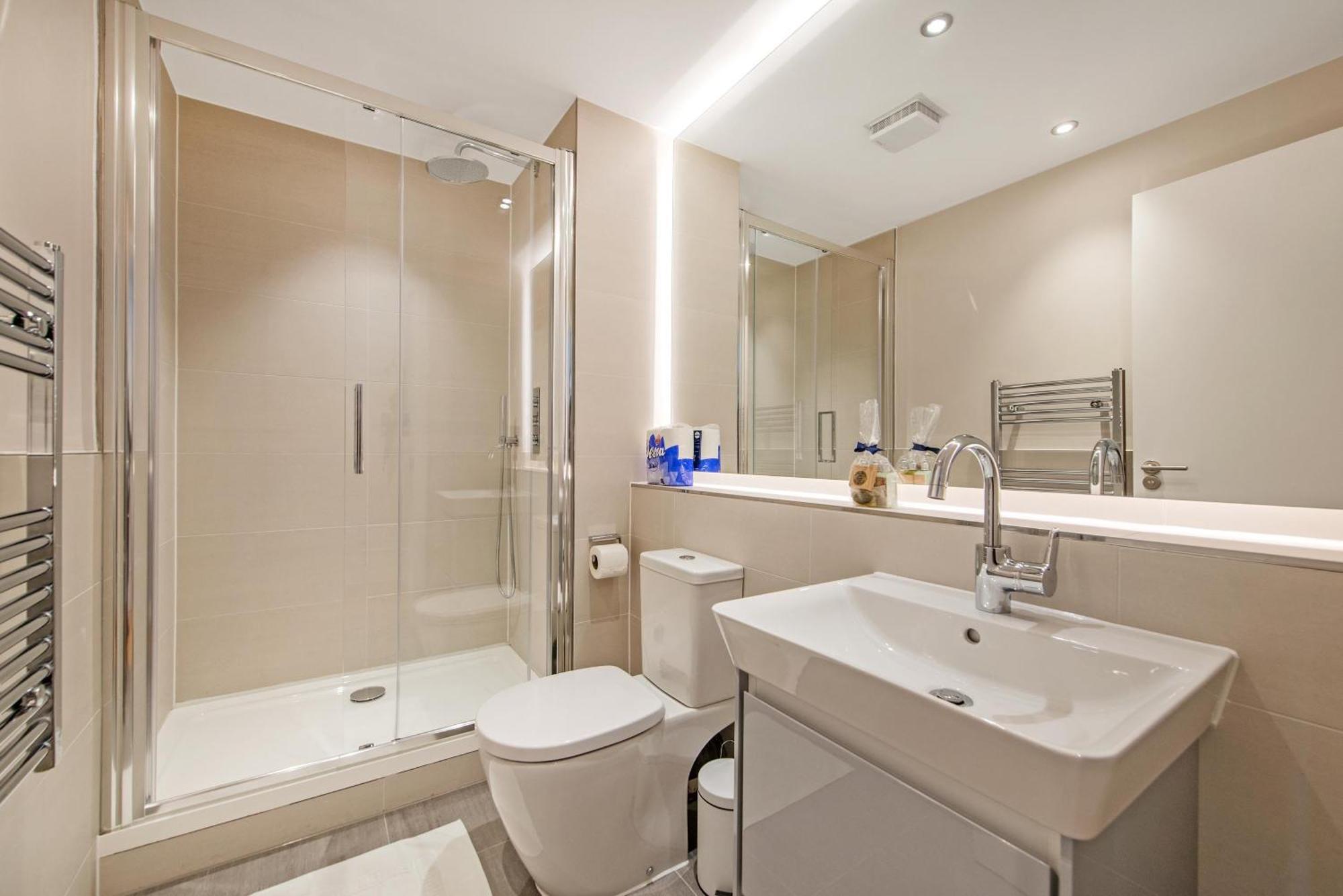 Farringdon Serviced Apartments By Lovelystay London Exteriör bild
