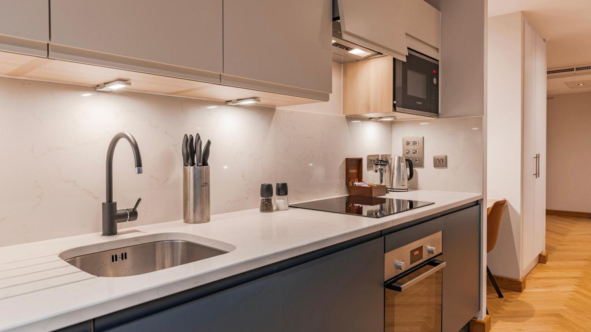 Farringdon Serviced Apartments By Lovelystay London Exteriör bild